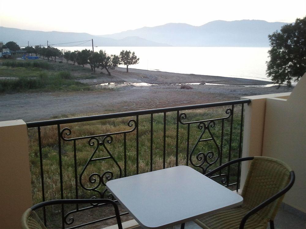 Mesogios Beach Korfalonas Luaran gambar