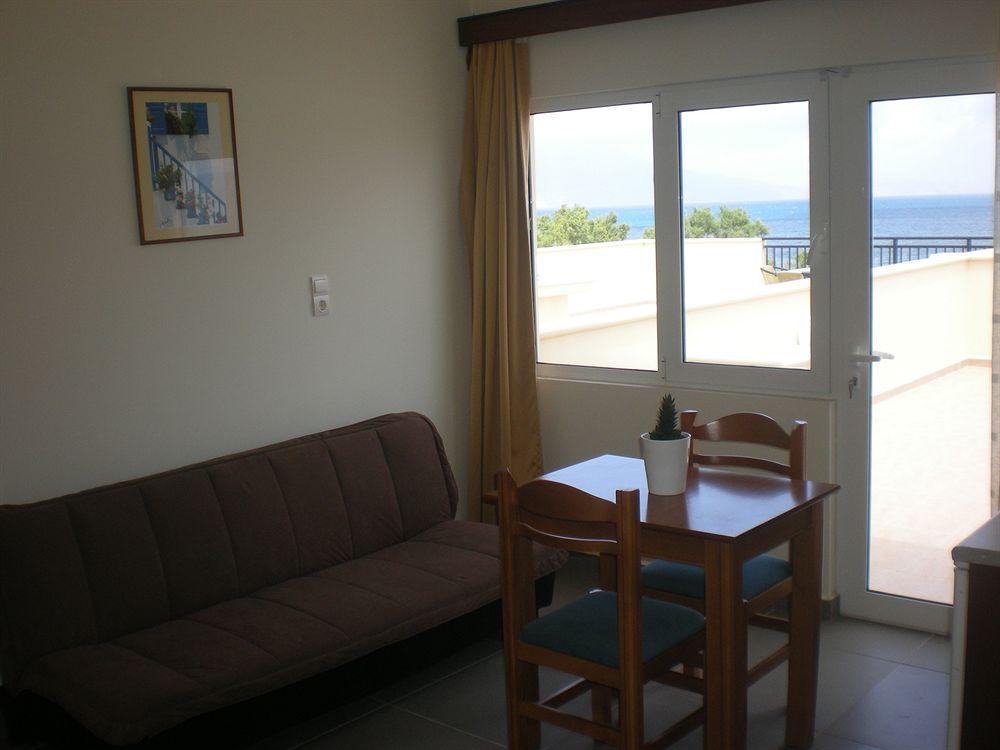 Mesogios Beach Korfalonas Luaran gambar