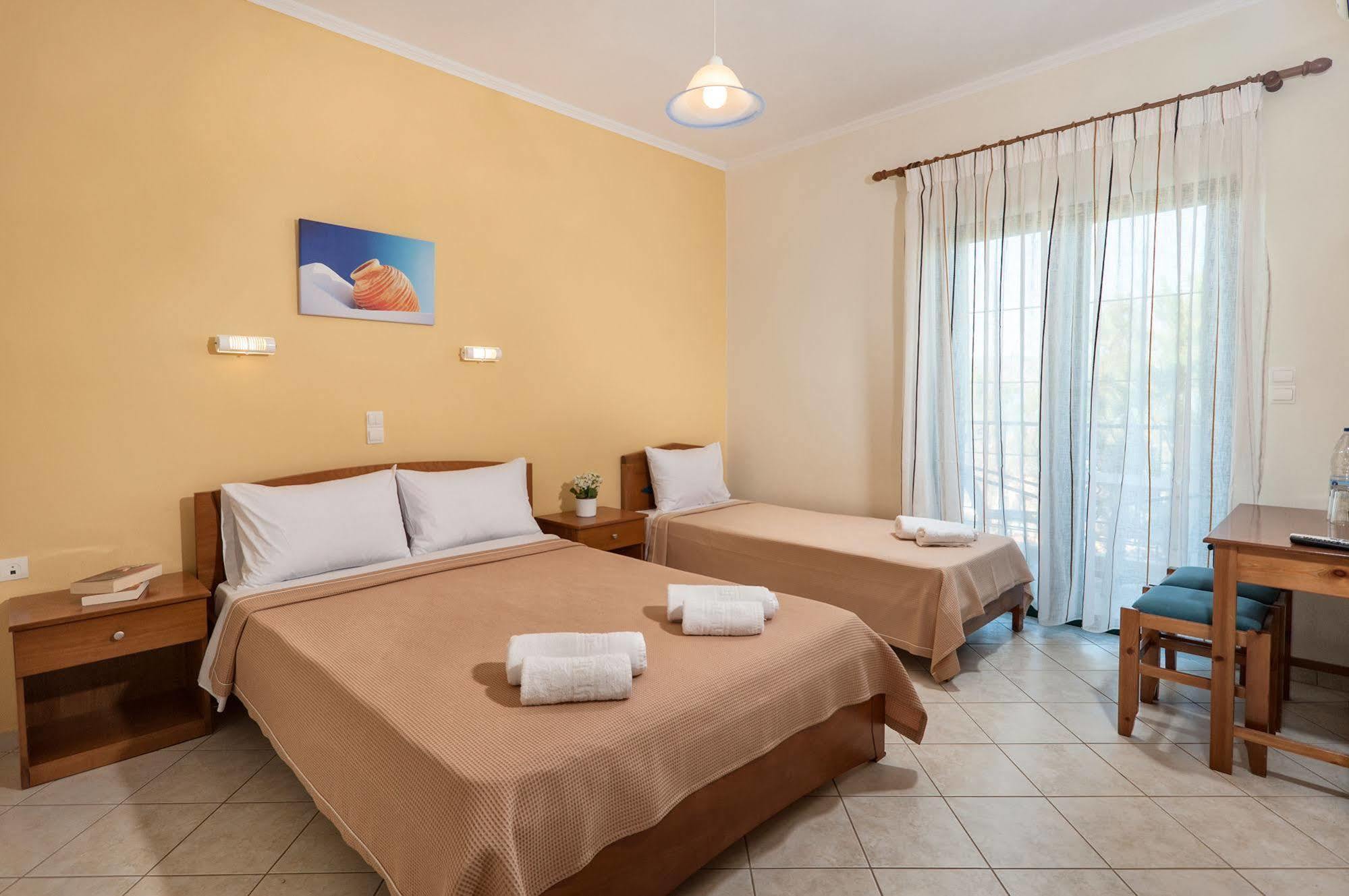 Mesogios Beach Korfalonas Luaran gambar
