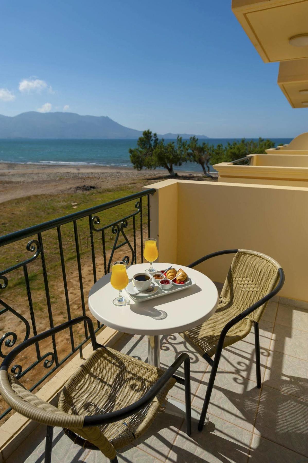 Mesogios Beach Korfalonas Luaran gambar